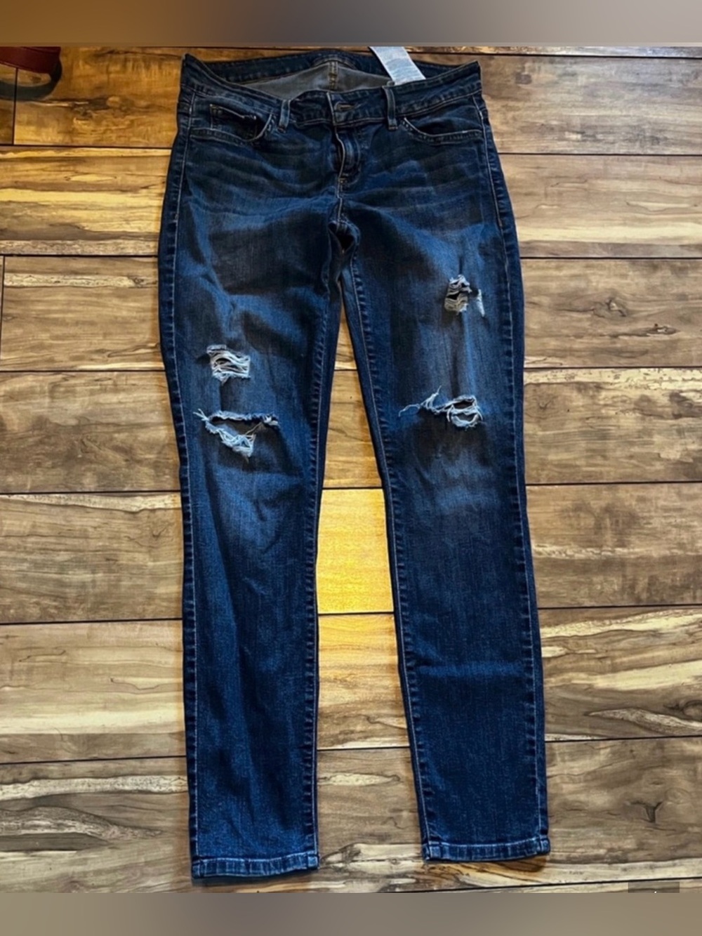 Guess Kate  Distressed Skinny Jeans Size 29